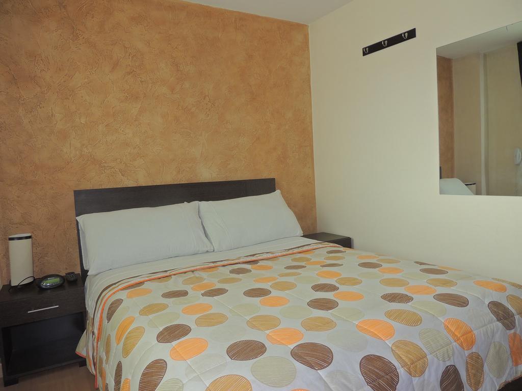 Titan Hotel & Spa Bogotá Rum bild